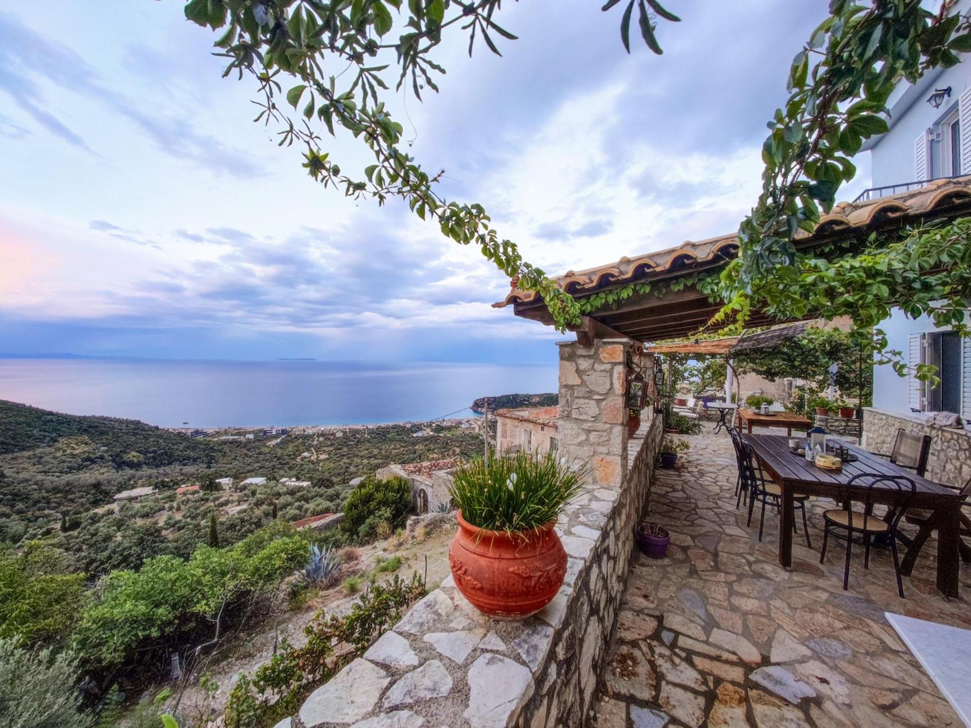 Castle Of Himara Apartment ภายนอก รูปภาพ